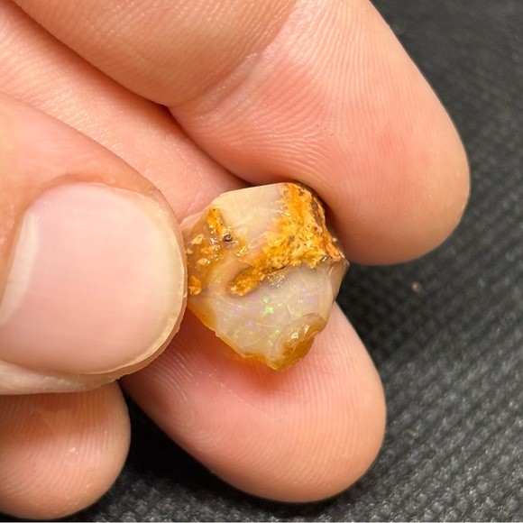 Larva Mexican Fire Opal Specimen Collectible With A Serene Under Scope Pattern - Picture 5 of 16